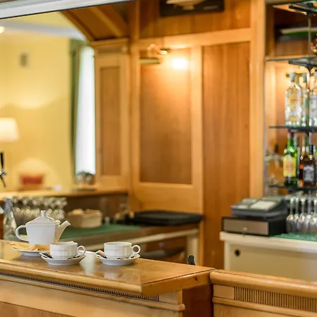 Bianchi ホテル 4*