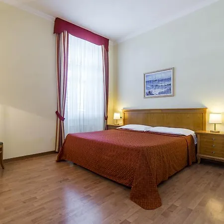 ホテル Bianchi グラード