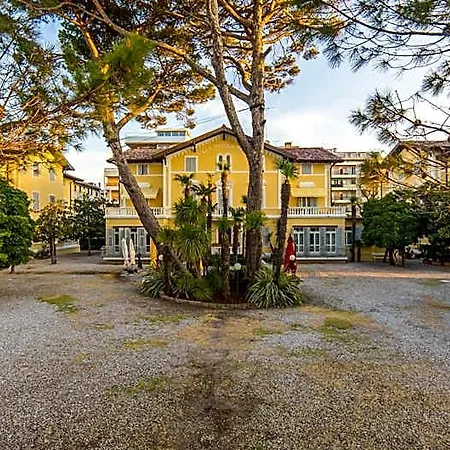 Bianchi Hotell 4*